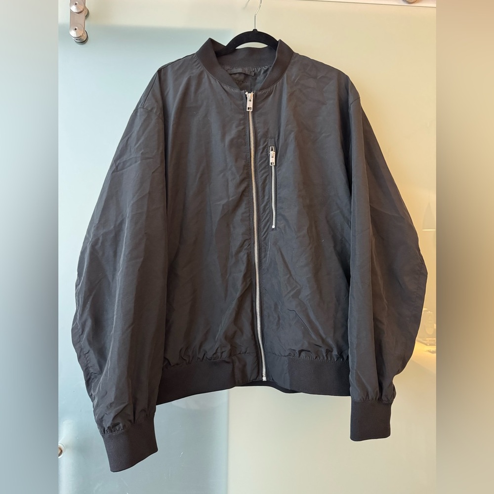 Worn Once: H&M Black Bomber Jacket